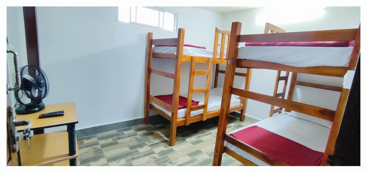 Lime Light Resort Munnar Buitenkant foto