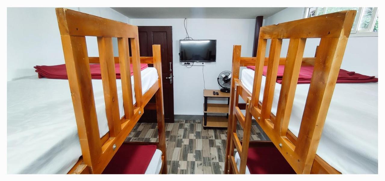 Lime Light Resort Munnar Buitenkant foto