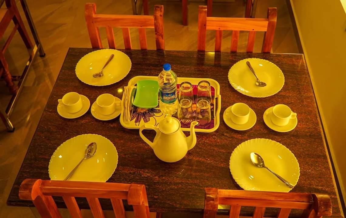 Lime Light Resort Munnar Buitenkant foto
