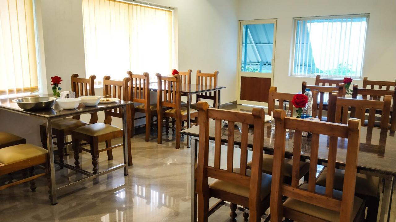 Lime Light Resort Munnar Buitenkant foto
